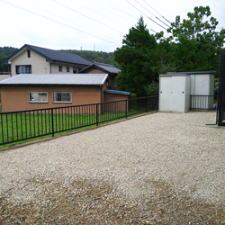 植木を柵に変えてお手入れ楽なお庭に 伊藤業務店の施工事例